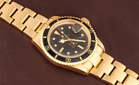 gold rolex submariner